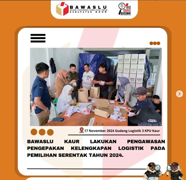 Anggota Bawaslu Kabupaten Kaur lakukan Pengawasan Pengepakan Kelengkapan Logistik pada Pemilihan Serentak Tahun 2024 di Gudang Logistik 3 KPU Kabupaten Kaur.