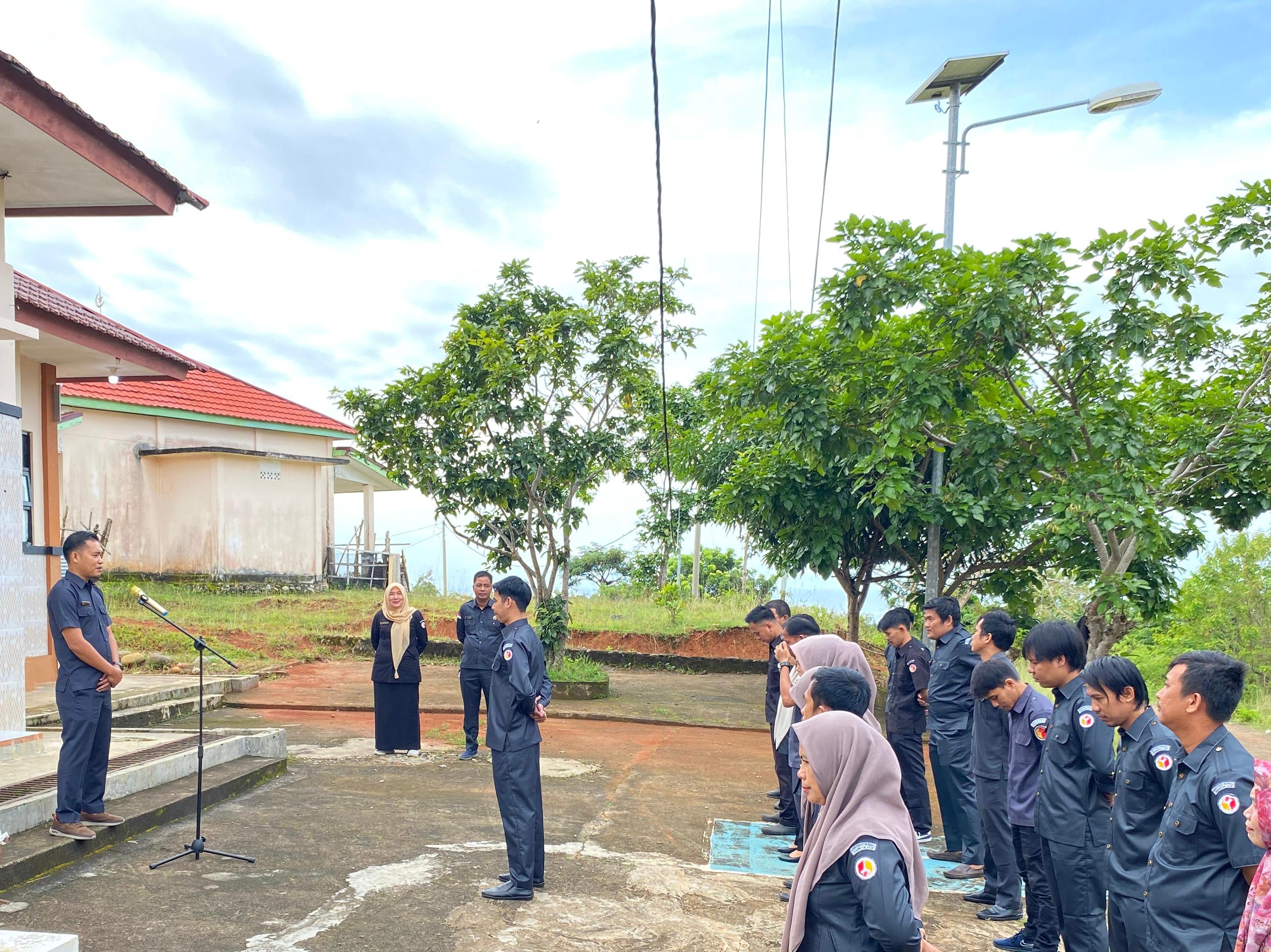 Apel Pagi Rutin: Kordiv P3S Pastikan Kantor Bersih dan Staf Bugar Siap Awasi Tahapan"