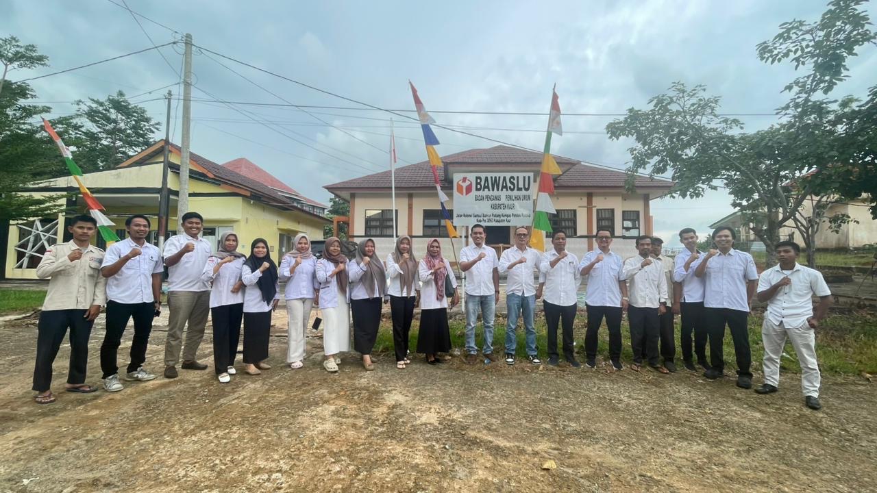 Perkuat Fondasi Pengawasan, Bawaslu Provinsi Bengkulu Lakukan Supervisi Kelembagaan dan Kesiapan PPID di Bawaslu Kabupaten Kaur