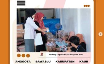 Anggota Bawaslu Kabupaten Kaur Kordiv HPPH Titi Firda Kusni, S.H.I dan staf lakukan pengawasan Penyortiran dan Pelipatan Surat Suara Gubernur dan Wakil Gubernur Provinsi Bengkulu di Gudang Logistik 3 KPU Kabupaten Kaur.